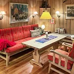 4 Bedroom In بيت للعطل تريسيل