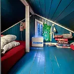 بيت للعطل 4 Bedroom In *