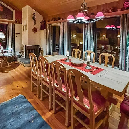 4 Bedroom In