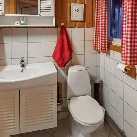 4 Bedroom In *