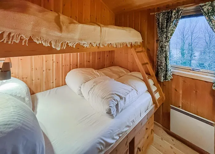 4 Bedroom In